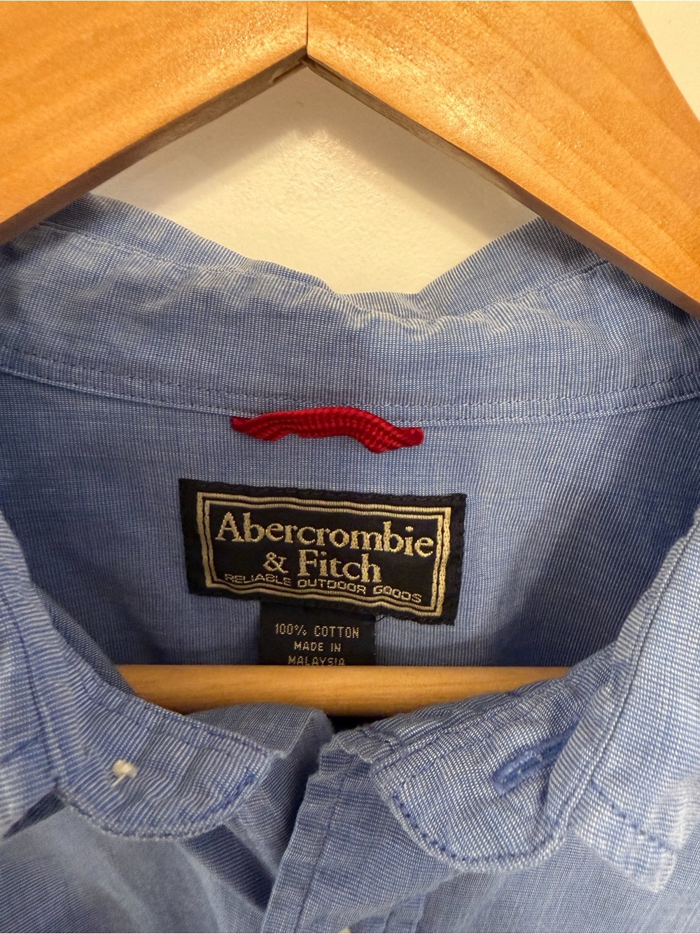 Y2K Abercrombie & Fitch Men’s Light Blue Cotton Button-Up Shirt